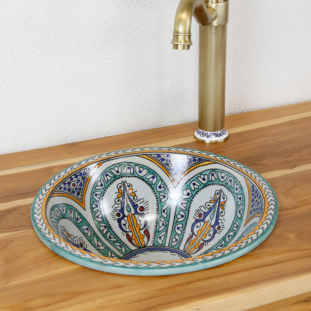 Lavabo in ceramica per il bagno