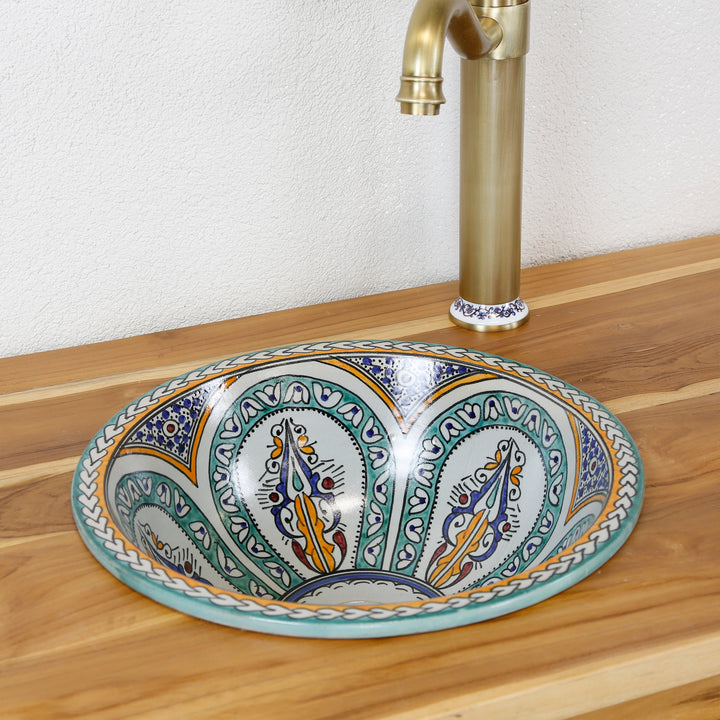 Lavabo in ceramica per il bagno