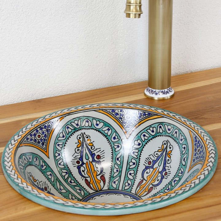 Lavabo in ceramica per il bagno