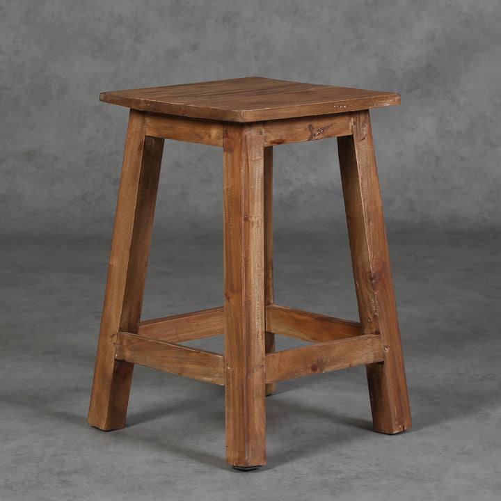 Sgabello in teak Remo