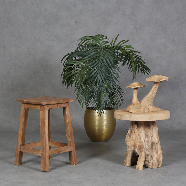 Sgabello in teak Remo