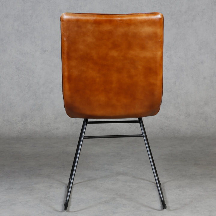 Sedia per sala da pranzo in pelle marrone