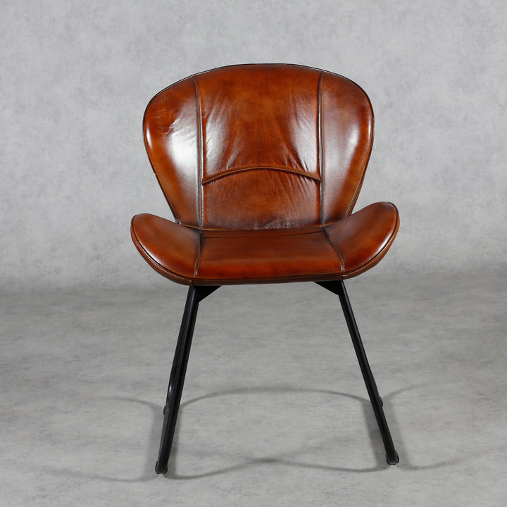 Sedia in pelle rosso-marrone