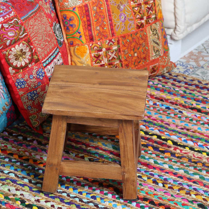Sgabello in teak Aurora