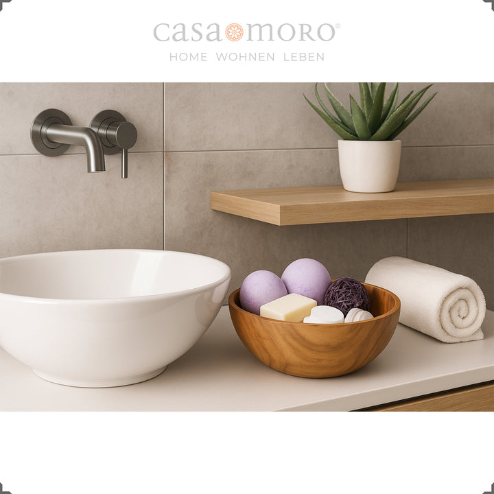 Ciotola in teak come decorazione per il bagno con sapone e accessori