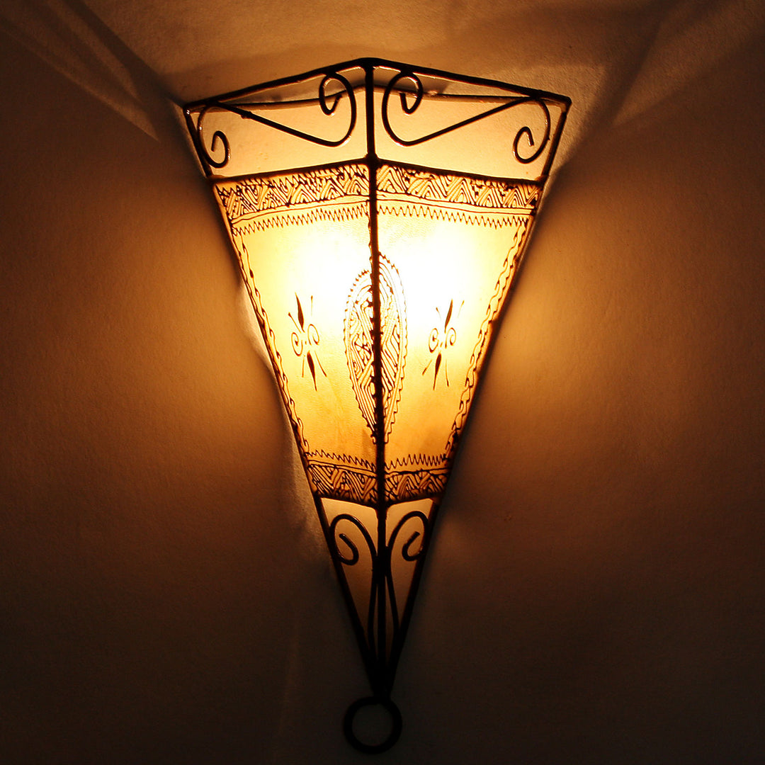 Lampada da parete Emrah in pelle naturale