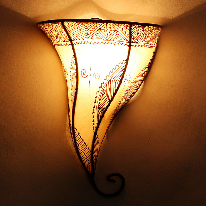 Lampada da parete in pelle Mouza bianca