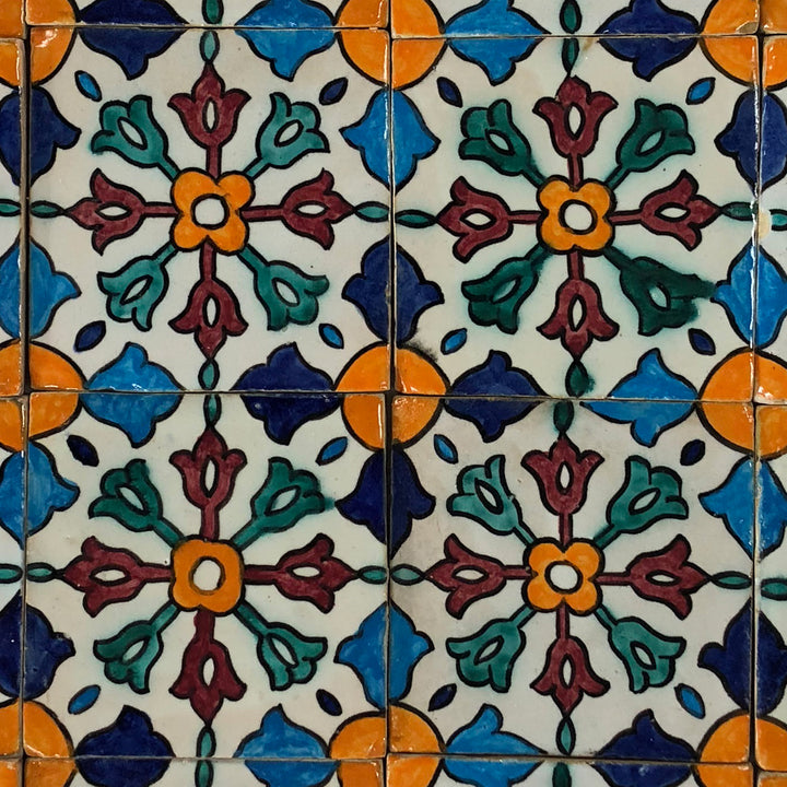 Piastrella dipinta a mano – Decoro andaluso