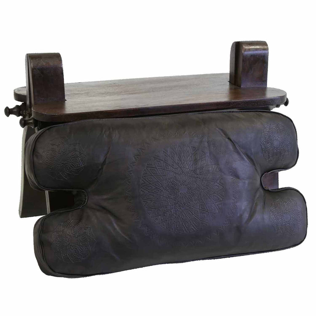 Sgabello orientale in cammello Sadia
