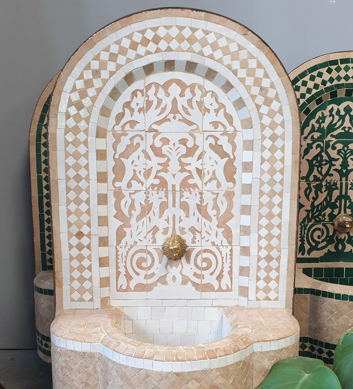 Fontana in mosaico del Marocco Asfor White