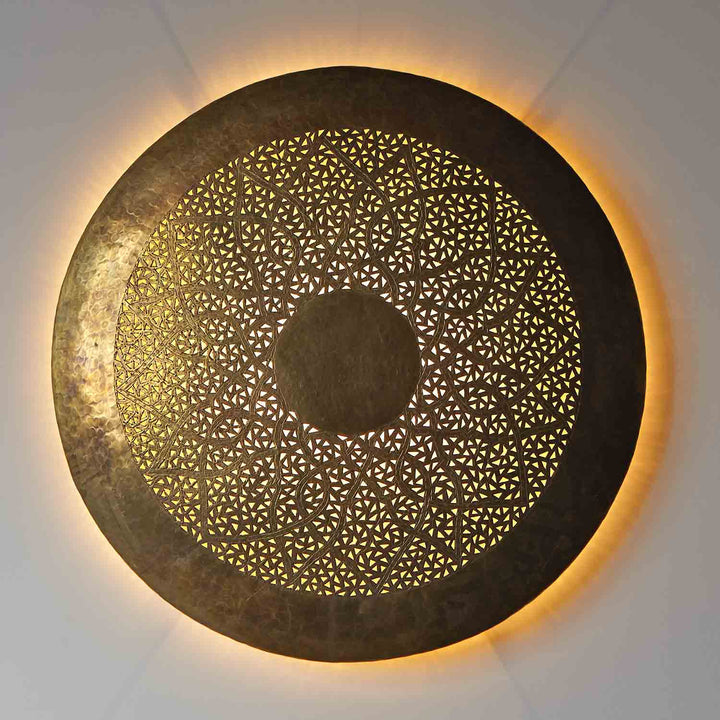 Lampada da parete Hilal in ottone