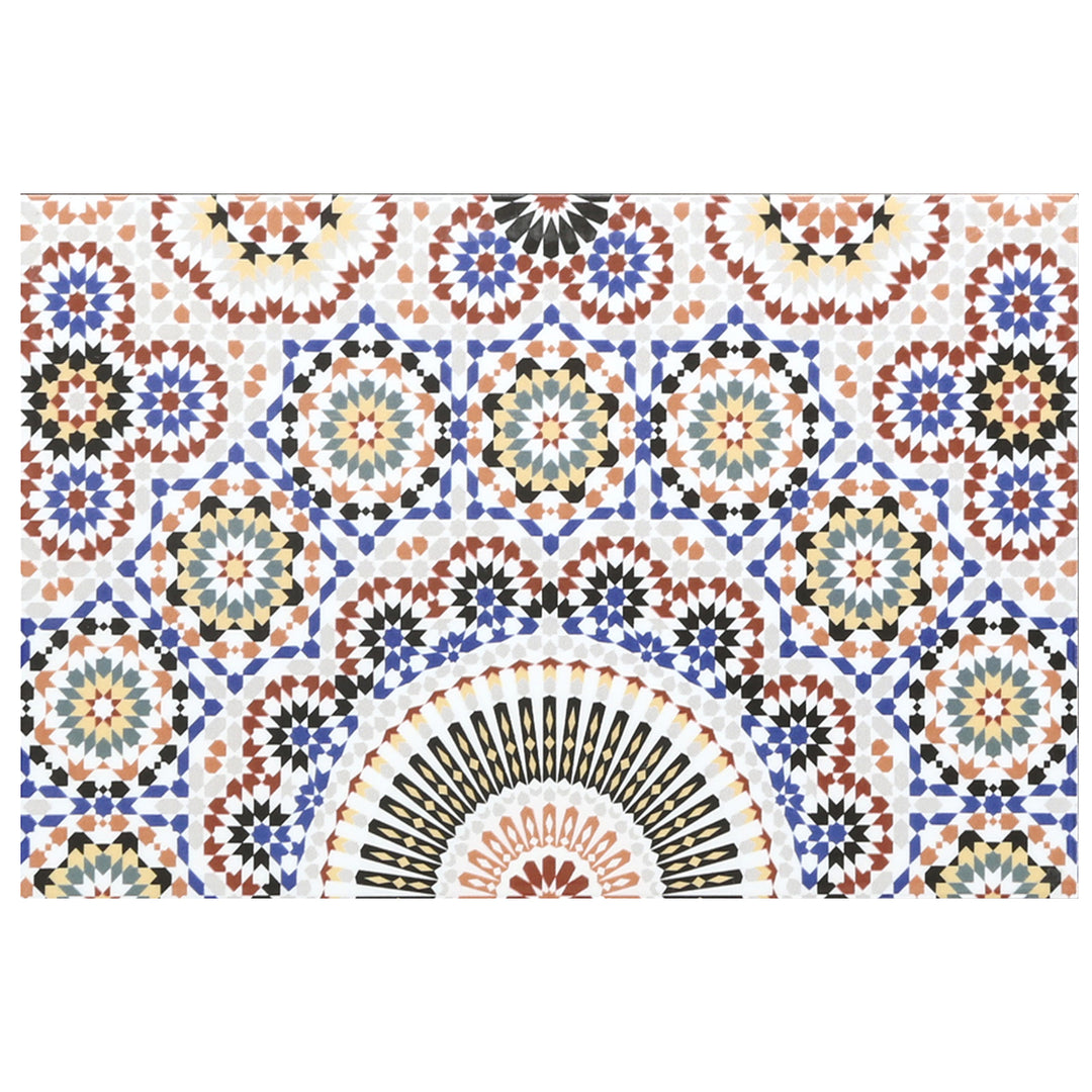Detail Musterfliese einer Keramik Wandfliese 40x25 cm im orientalischen Design Mehrfarbig