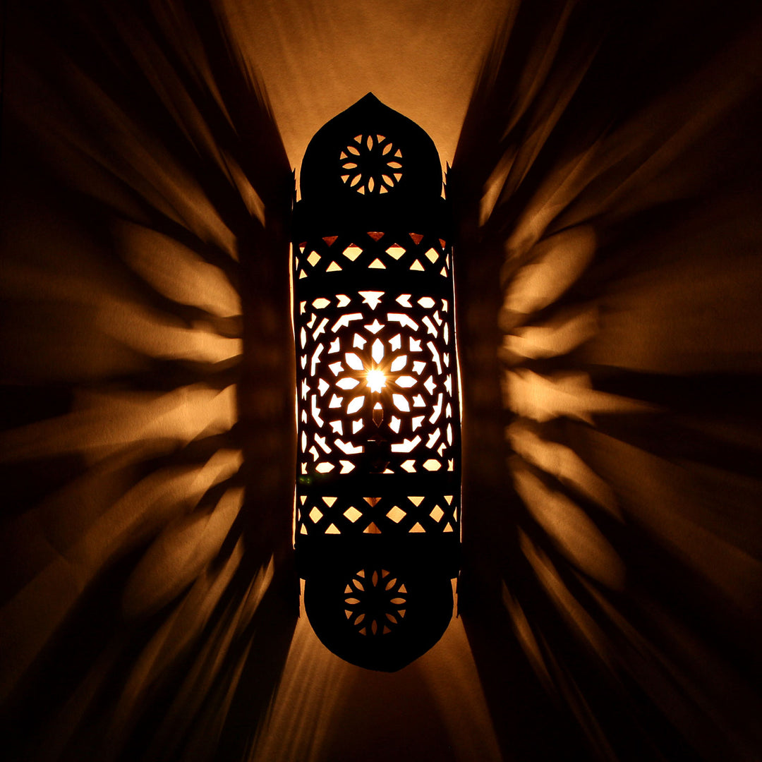 Lampada da parete orientale in ferro EWL15