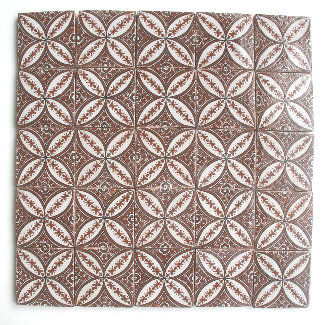 Piastrella dipinta a mano – Ceramica di campagna mediterranea