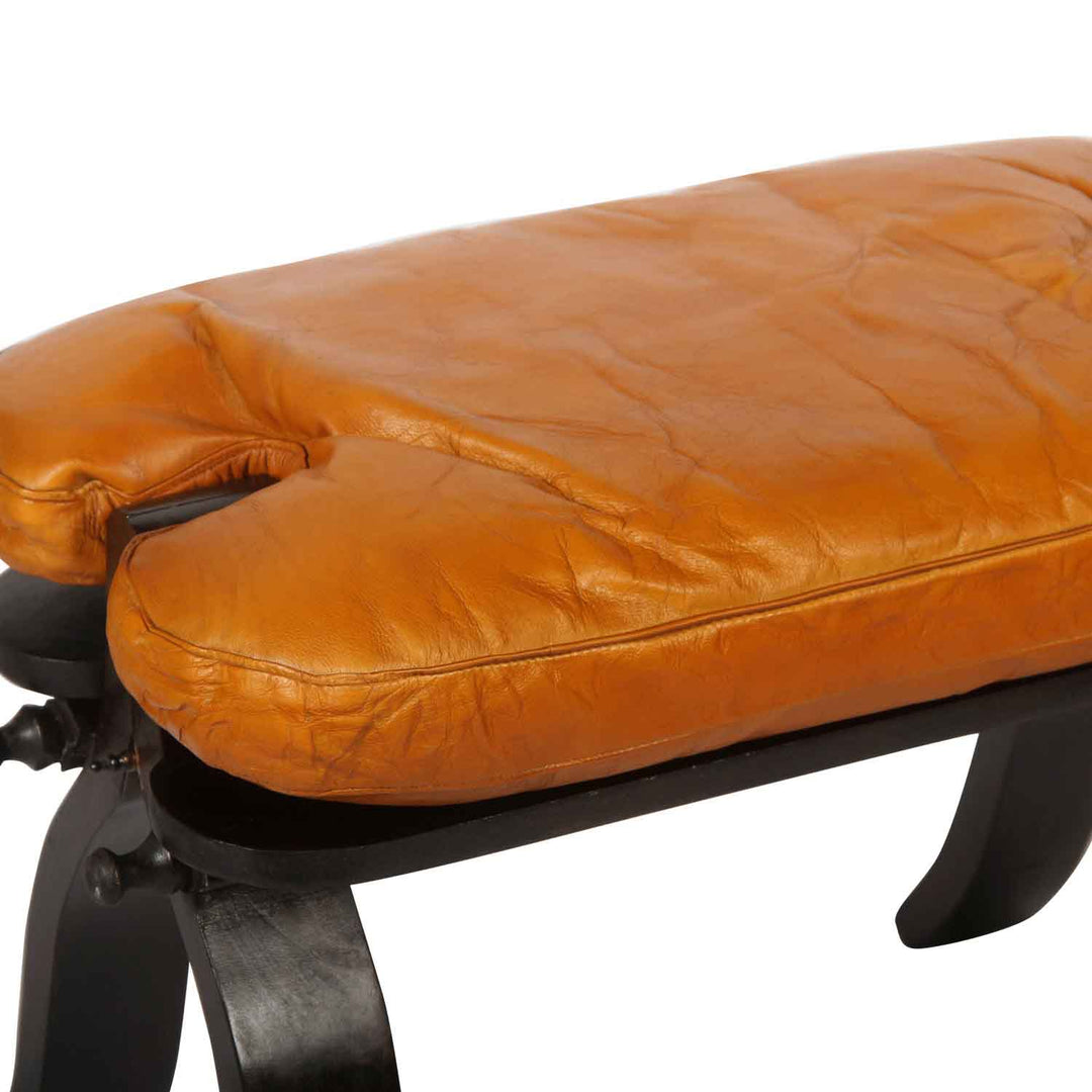 Sgabello orientale in cammello Sadia
