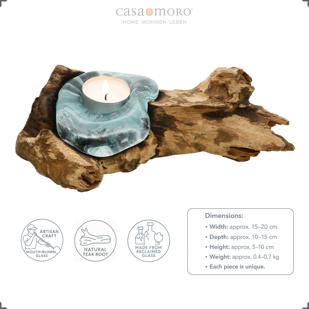 Teelichthalter aus Glas auf Wurzelholz mit Maßangaben, handgefertigtes Unikat aus natürlichem Teakholz und mundgeblasenem Glas.